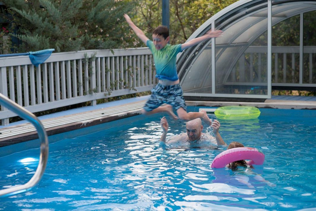 45933 החצר והבריכה, נופש מרום, צימר  במעלה גמלא צימרים - Zimer 4 U