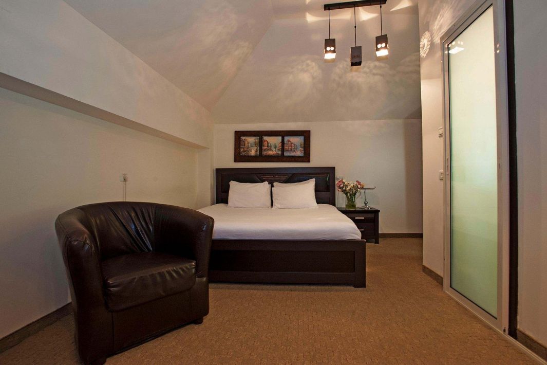 47573 אחוזת רוטשילד, אחוזת רוטשילד, צימר  בחיפה צימרים - Zimer 4 U