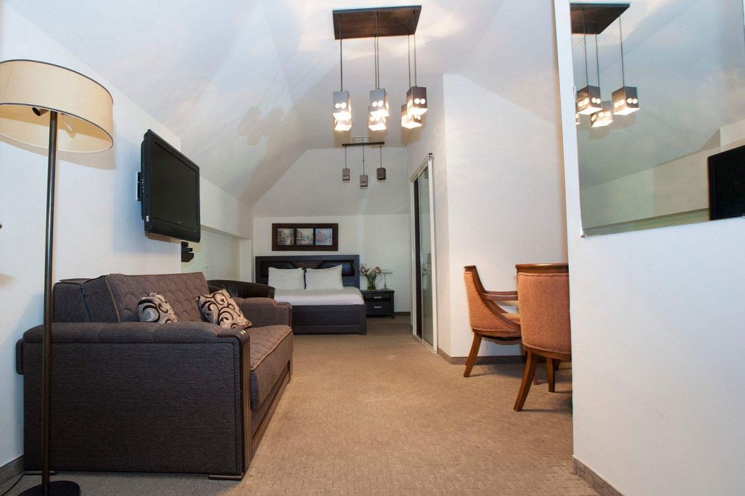 47574 אחוזת רוטשילד, אחוזת רוטשילד, צימר  בחיפה צימרים - Zimer 4 U