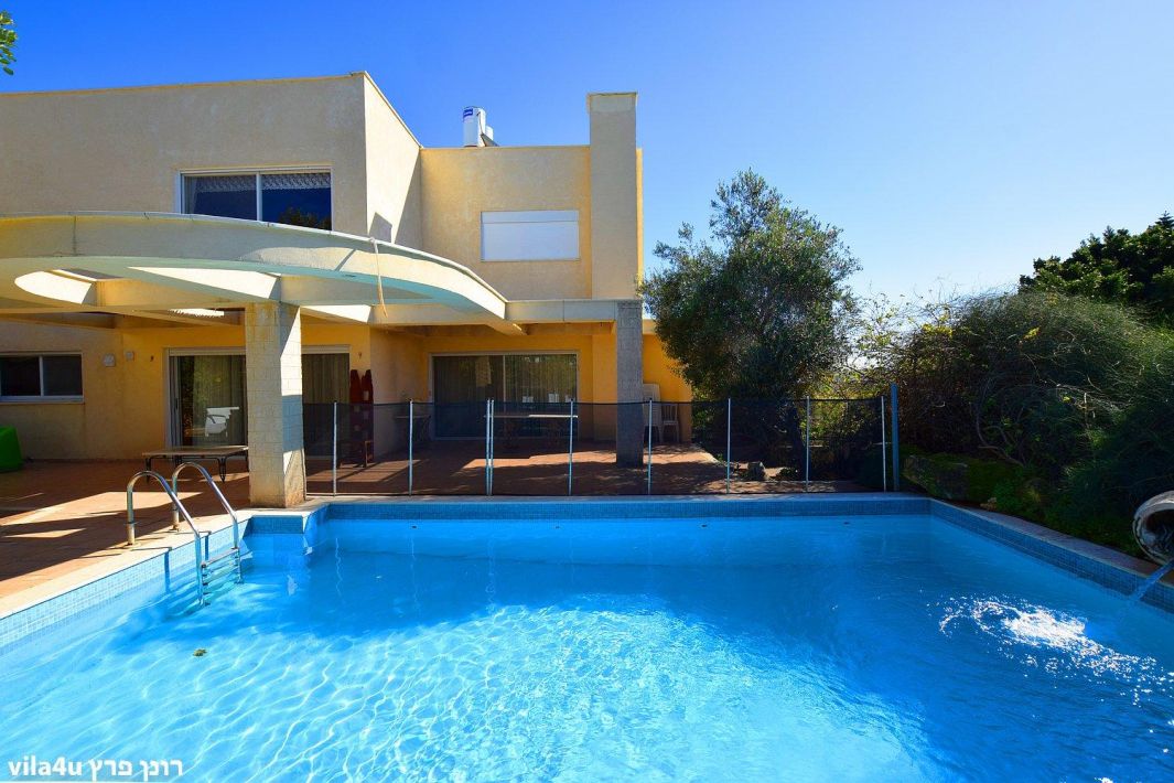 48252 כללי, רוס טוב קיסריה, צימר  בקיסריה צימרים - Zimer 4 U