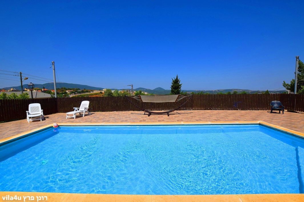 50281 גלריה כללית, אחוזת שטרן, צימר  בכרם בן זמרה צימרים - Zimer 4 U