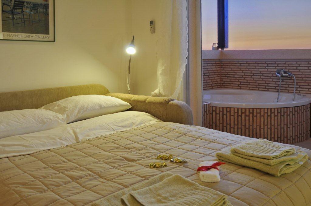 51025 כללי, נוגלילה, צימר  בלוטם צימרים - Zimer 4 U