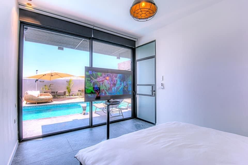 51676 גלריה כללית, וילה חלום בכפר, צימר  בעמק חפר צימרים - Zimer 4 U