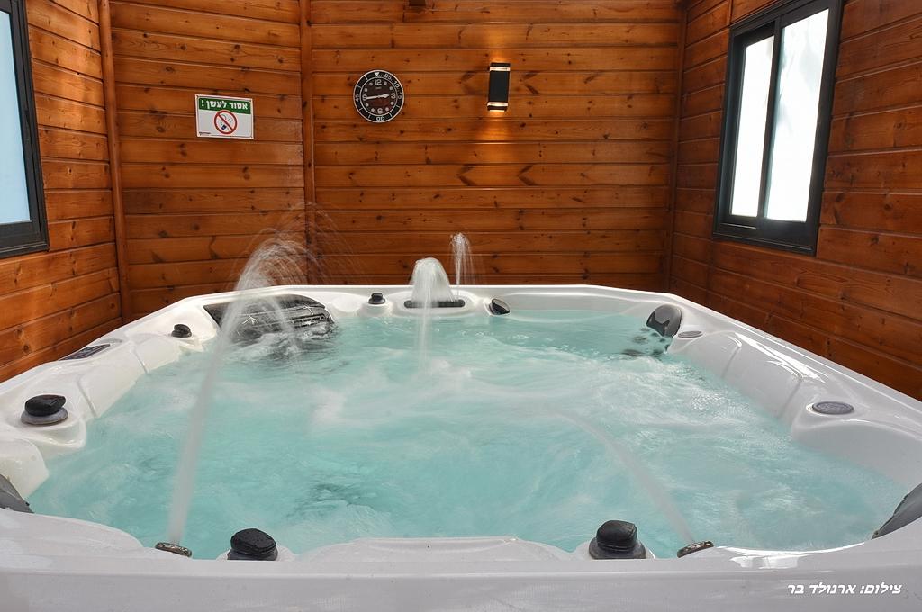 52559 חצר ובריכה, קדמת עדן, צימר  בשזור צימרים - Zimer 4 U