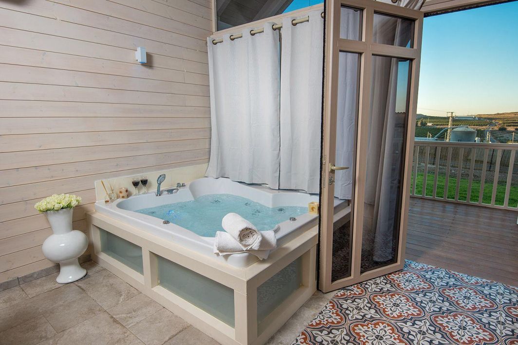 52780 גלריה כללית של המתחם, חלום כפרי, צימר  בדלתון צימרים - Zimer 4 U