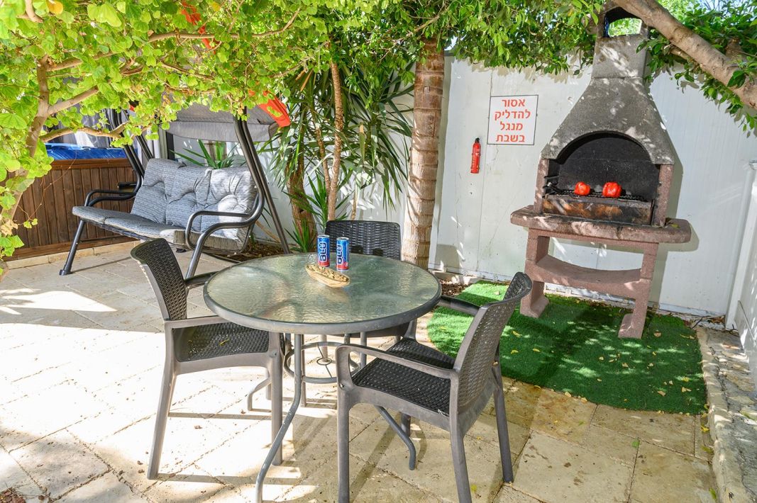 59968 המתחם החיצוני, אבן החלומות, צימר  בטפחות צימרים - Zimer 4 U