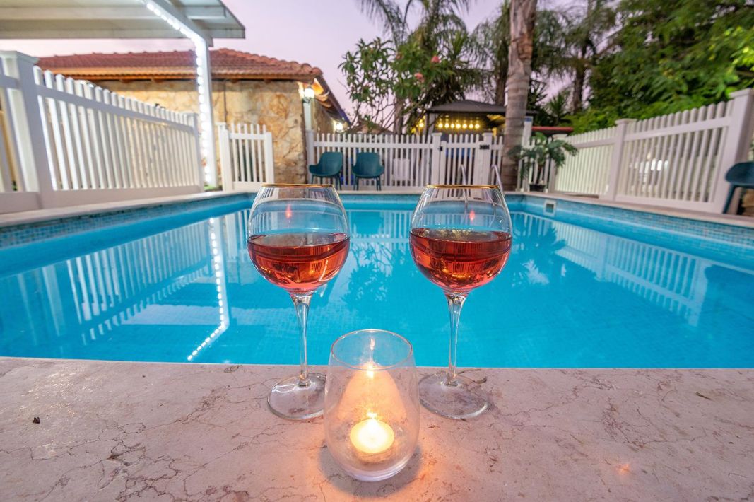 59975 המתחם החיצוני, אבן החלומות, צימר  בטפחות צימרים - Zimer 4 U