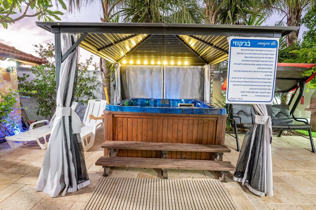 59980 המתחם החיצוני, אבן החלומות, צימר  בטפחות צימרים - Zimer 4 U