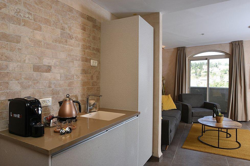 סוויטה פרטית כללי, מלון רומנו, צימר  בצפת צימרים - Zimer 4 U