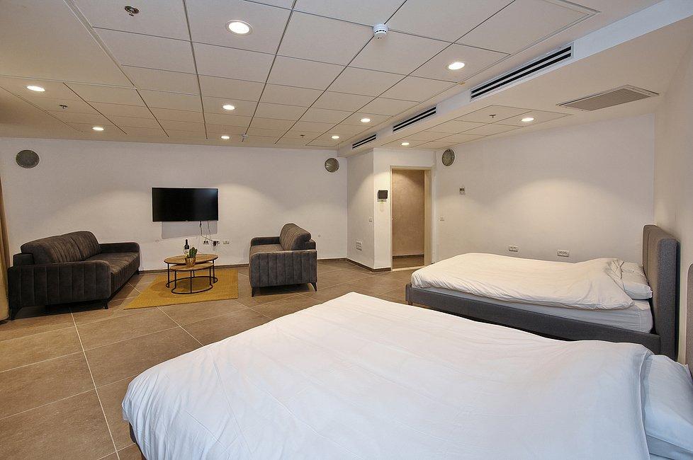 סוויטה משפחתית כללי, מלון רומנו, צימר  בצפת צימרים - Zimer 4 U