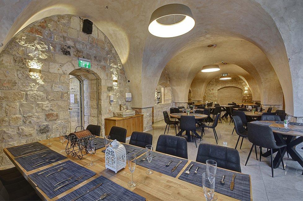 חדר אוכל כללי, מלון רומנו, צימר  בצפת צימרים - Zimer 4 U