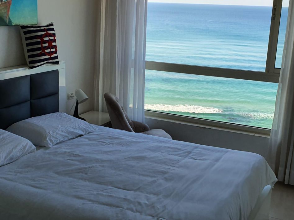 61162 כללי, רויאל חוף צאנז וגקוזי איטלקי מול גלי הים, צימר  בנתניה צימרים - Zimer 4 U