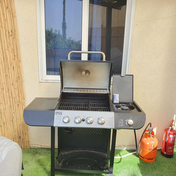 61890 כללי, רויאל חוף צאנז וגקוזי איטלקי מול גלי הים, צימר  בנתניה צימרים - Zimer 4 U