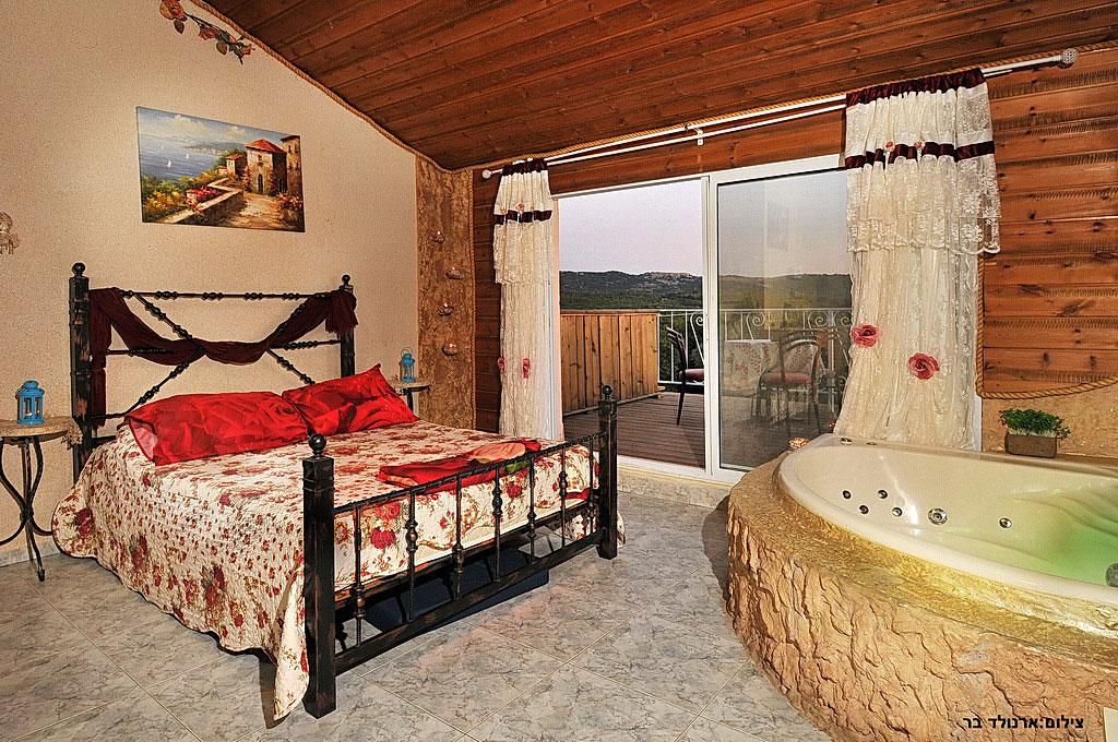 67490 אל מול הנוף, אל מול הנוף, צימר  בגרנות הגליל צימרים - Zimer 4 U