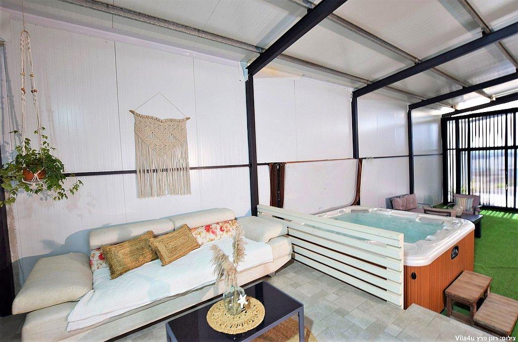 67534 כללי, סוויטת רימון בוטיק, צימר  באביבים צימרים - Zimer 4 U