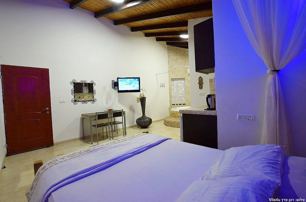 67784 כללי, אהבה במושבה, צימר  ביבנאל צימרים - Zimer 4 U