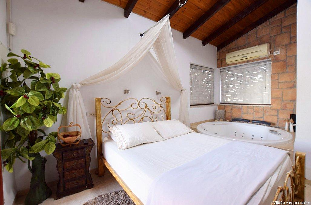 67794 כללי, אהבה במושבה, צימר  ביבנאל צימרים - Zimer 4 U