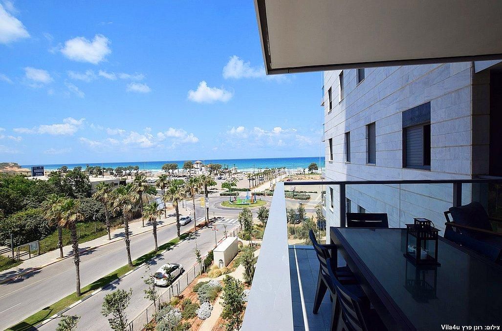 69390 כללי, ריזורט על החוף, צימר  בחדרה צימרים - Zimer 4 U