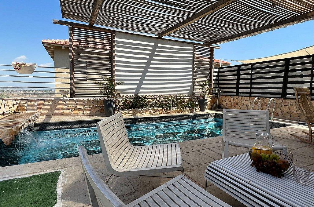 69582 כללי, סוויטת גפן בוטיק, צימר  בצופים צימרים - Zimer 4 U