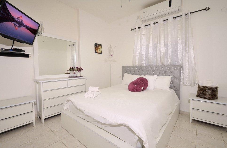 70536 גלריה כללית, אחוזת כרמל, צימר  בעין יעקב צימרים - Zimer 4 U