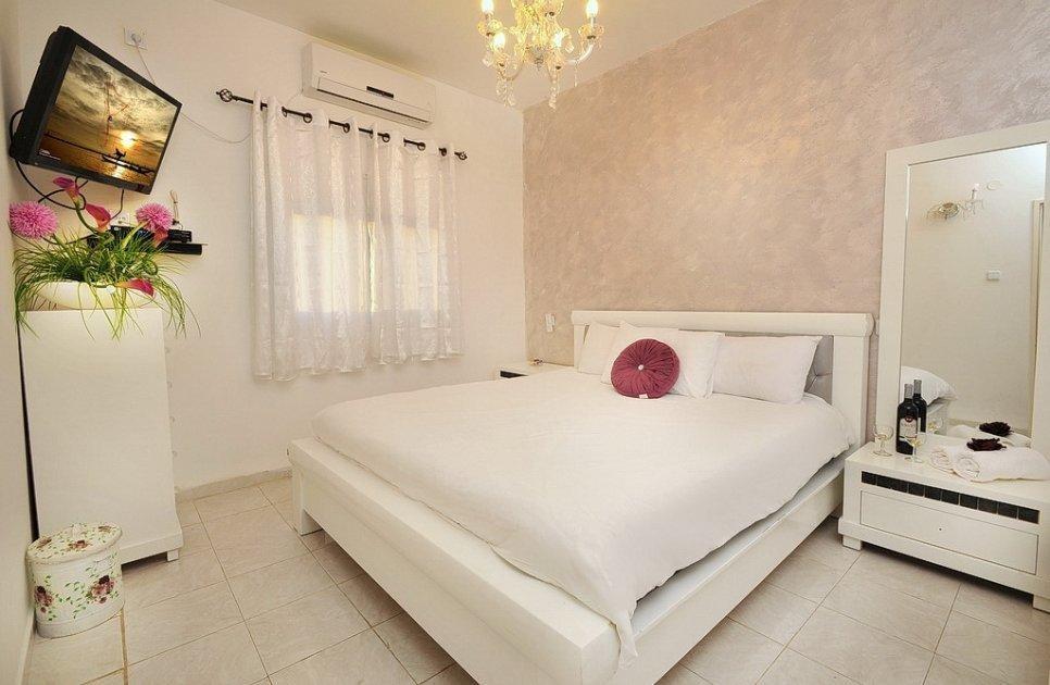 70542 גלריה כללית, אחוזת כרמל, צימר  בעין יעקב צימרים - Zimer 4 U