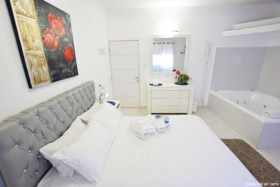 70545 גלריה כללית, אחוזת כרמל, צימר  בעין יעקב צימרים - Zimer 4 U