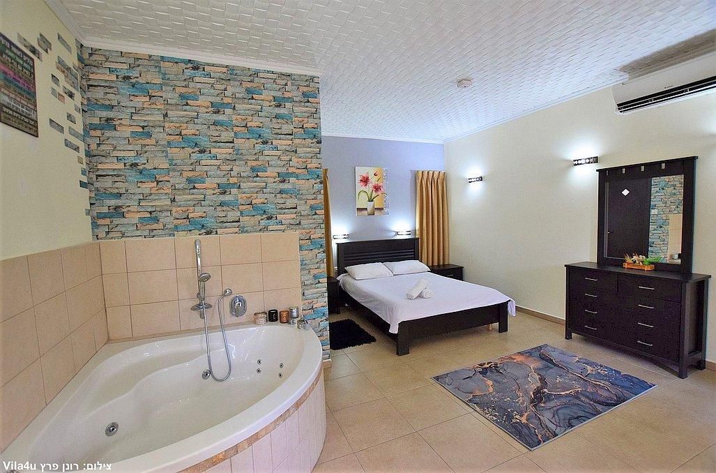 71200 כללי, אחוזת האמנים ריזורט, צימר  באניעם צימרים - Zimer 4 U