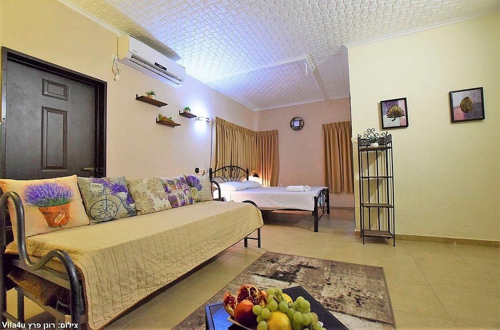 71204 כללי, אחוזת האמנים ריזורט, צימר  באניעם צימרים - Zimer 4 U