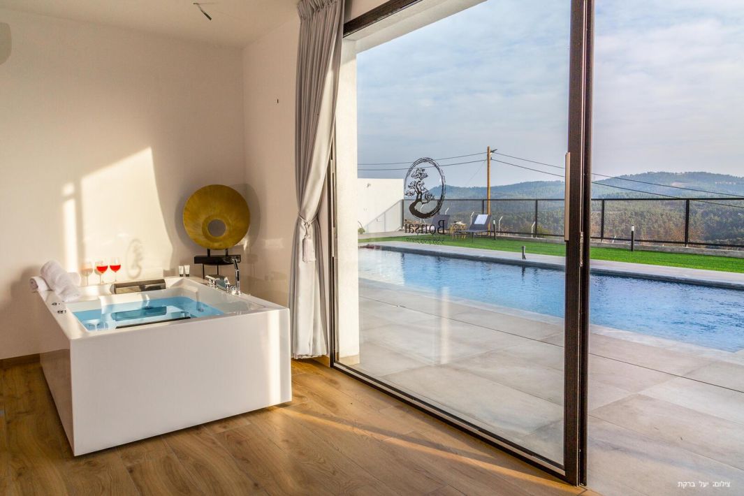 72858 גלריה כללית, בונסאי - סוויטות בוטיק בגליל, צימר  בדלתון צימרים - Zimer 4 U