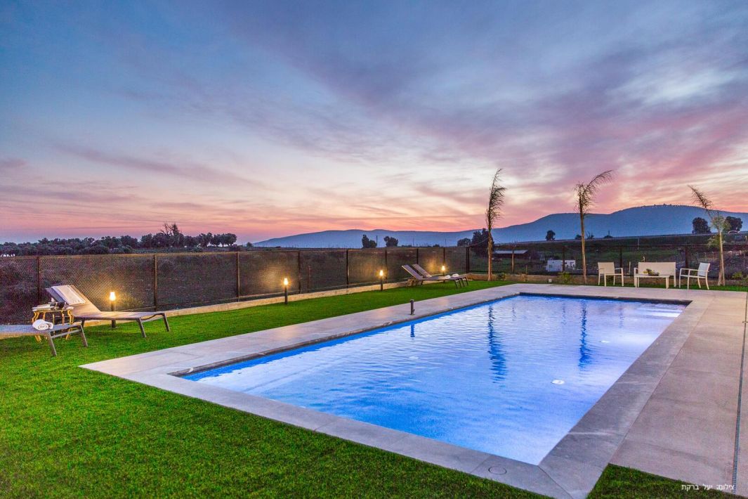 72866 גלריה כללית, בונסאי - סוויטות בוטיק בגליל, צימר  בדלתון צימרים - Zimer 4 U