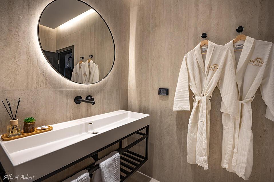 73654 כללי, פטרה - סוויטות יוקרה, צימר  בכלנית צימרים - Zimer 4 U