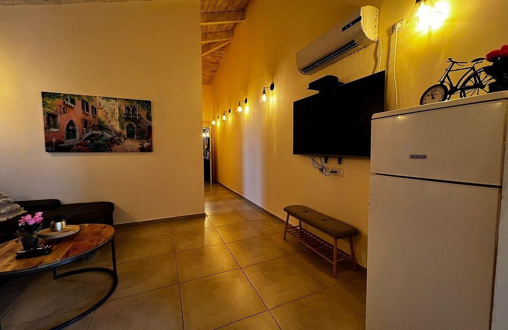 78163 גלריה כללית, צימרים נעמי ומי, צימר  בפוריה נווה עובד צימרים - Zimer 4 U