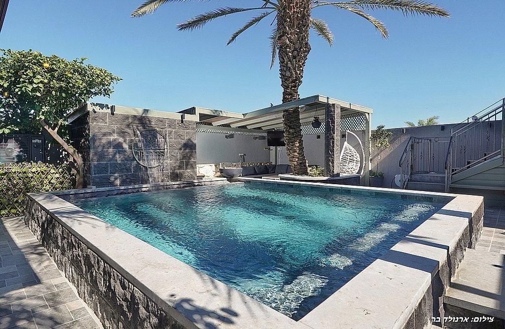 80499 גלריה כללית, בצל השקד, צימר  בטפחות צימרים - Zimer 4 U