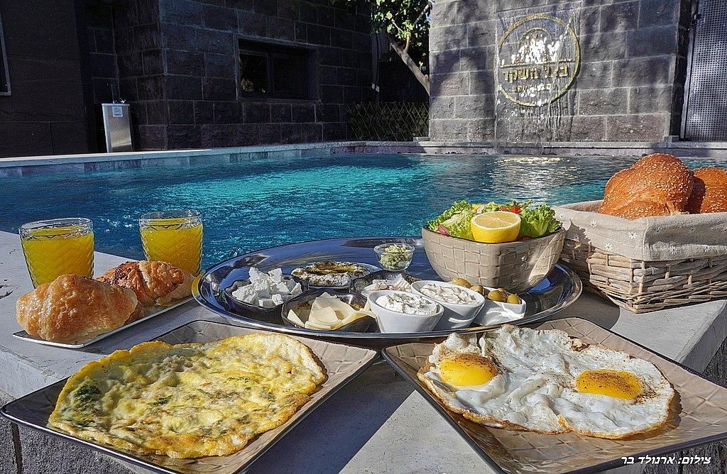 80510 גלריה כללית, בצל השקד, צימר  בטפחות צימרים - Zimer 4 U