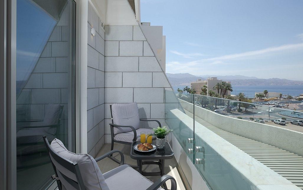 83951 סוויטה עם נוף צמודה לים 2, סיסייד אילת SeaSide Eilat - By SEAELO, צימר  באילת צימרים - Zimer 4 U
