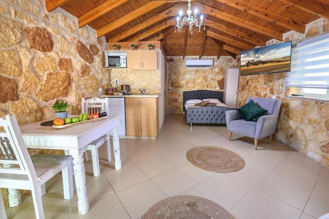 84084 סוויטת ליאם, אבן החלומות, צימר  בטפחות צימרים - Zimer 4 U