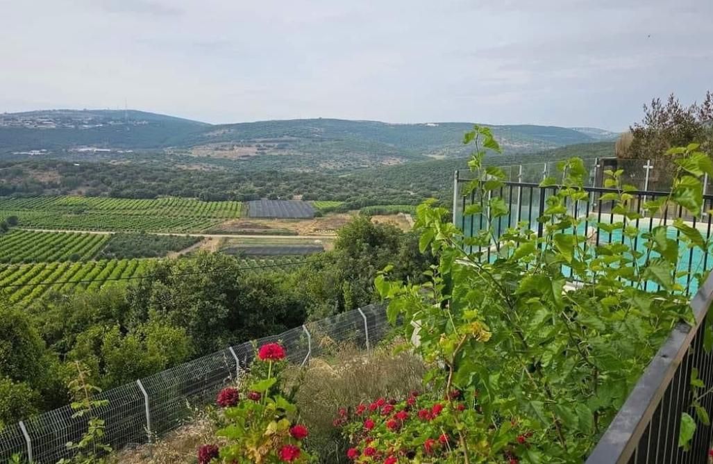 85379 גלריה כללית, סוויטת עטרת הנוף, צימר  באבן מנחם צימרים - Zimer 4 U