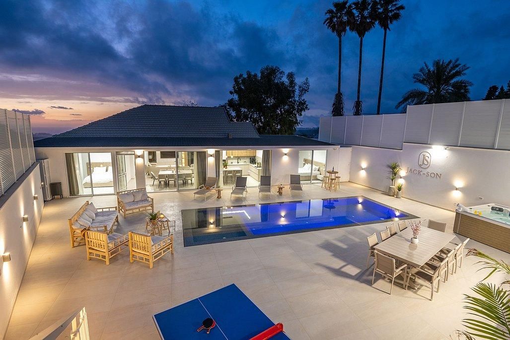 85762 גלריה כללית, סוויטות גקסון - Jack son, צימר  בעין יעקב צימרים - Zimer 4 U