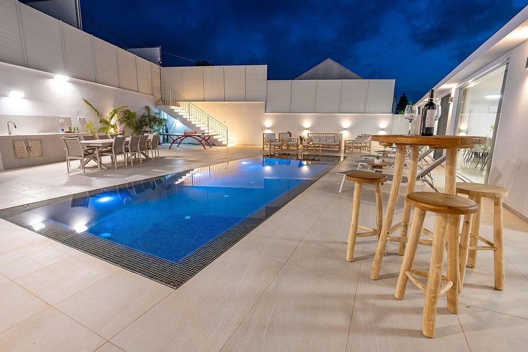 85774 גלריה כללית, סוויטות גקסון - Jack son, צימר  בעין יעקב צימרים - Zimer 4 U