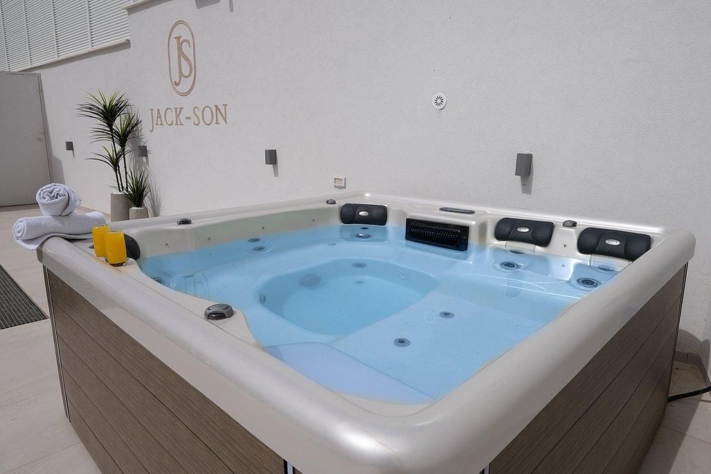 85782 גלריה כללית, סוויטות גקסון - Jack son, צימר  בעין יעקב צימרים - Zimer 4 U