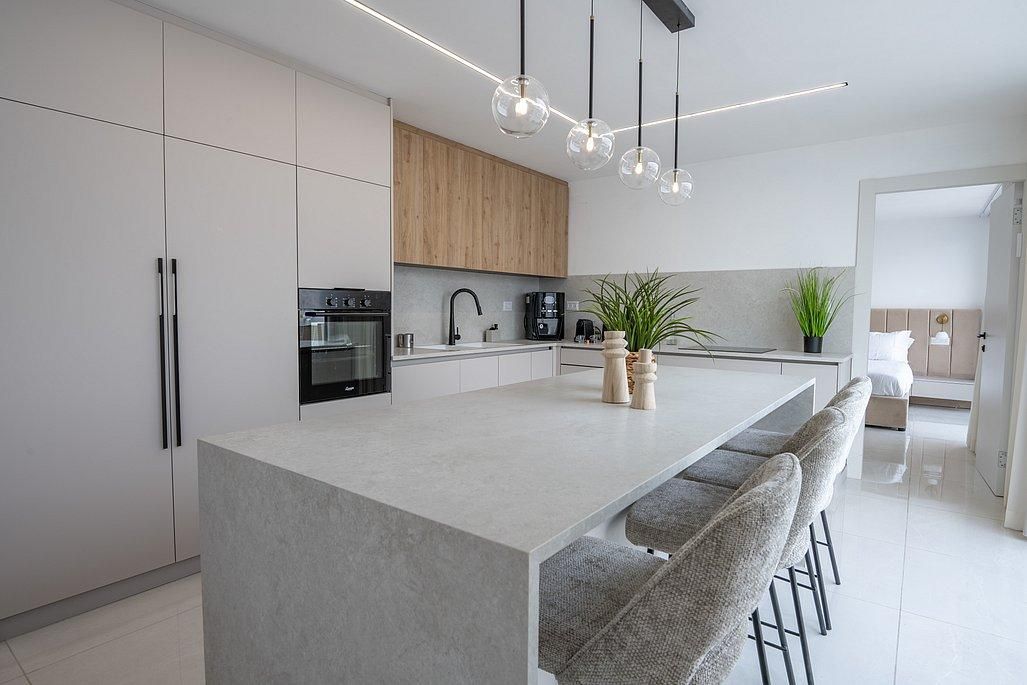 85785 גלריה כללית, סוויטות גקסון - Jack son, צימר  בעין יעקב צימרים - Zimer 4 U