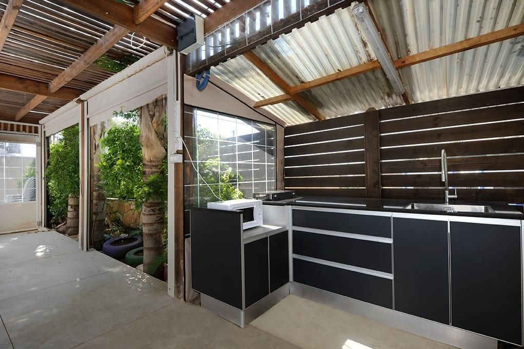 85913 חדר האוכל והמטבח, אחוזת אופוריה, צימר  בשזור צימרים - Zimer 4 U