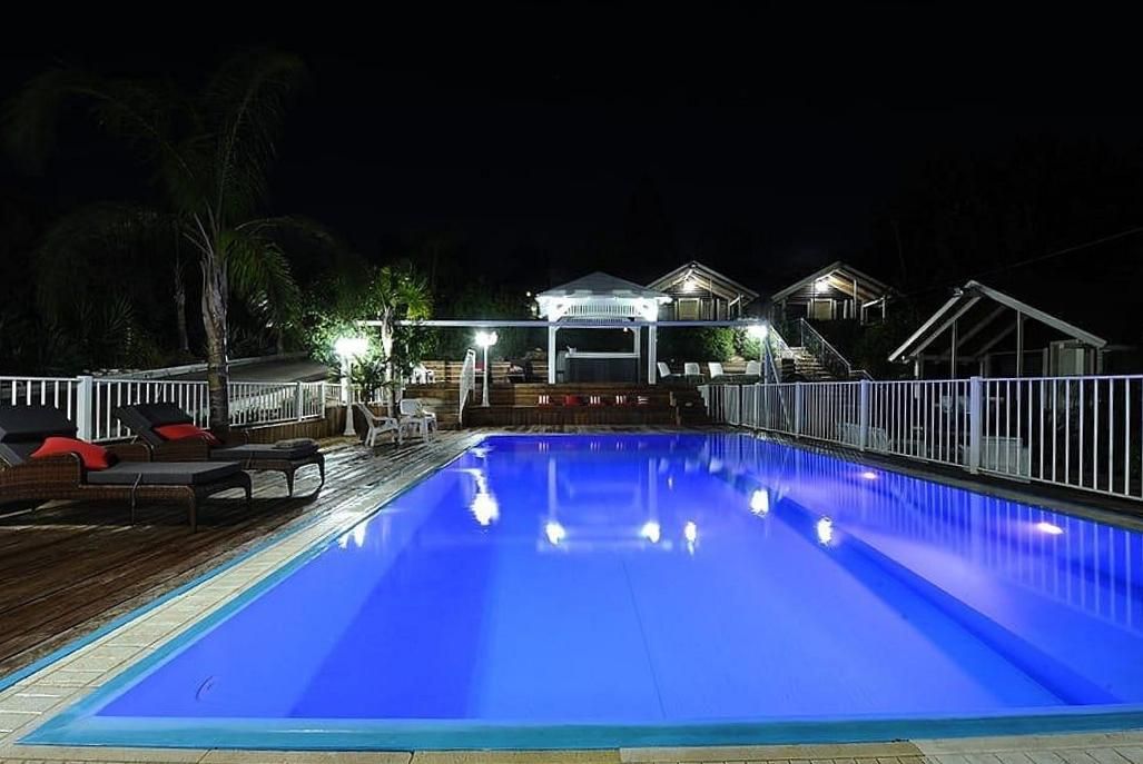 85930 גלריה כללית, אחוזת אופוריה, צימר  בשזור צימרים - Zimer 4 U