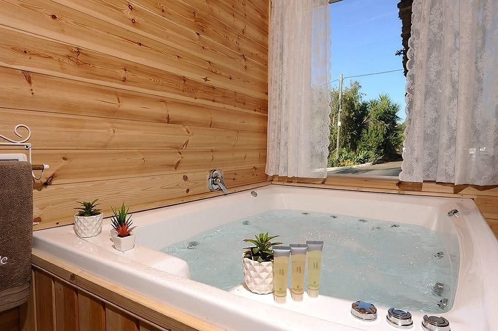 85946 גלריה כללית, אחוזת אופוריה, צימר  בשזור צימרים - Zimer 4 U