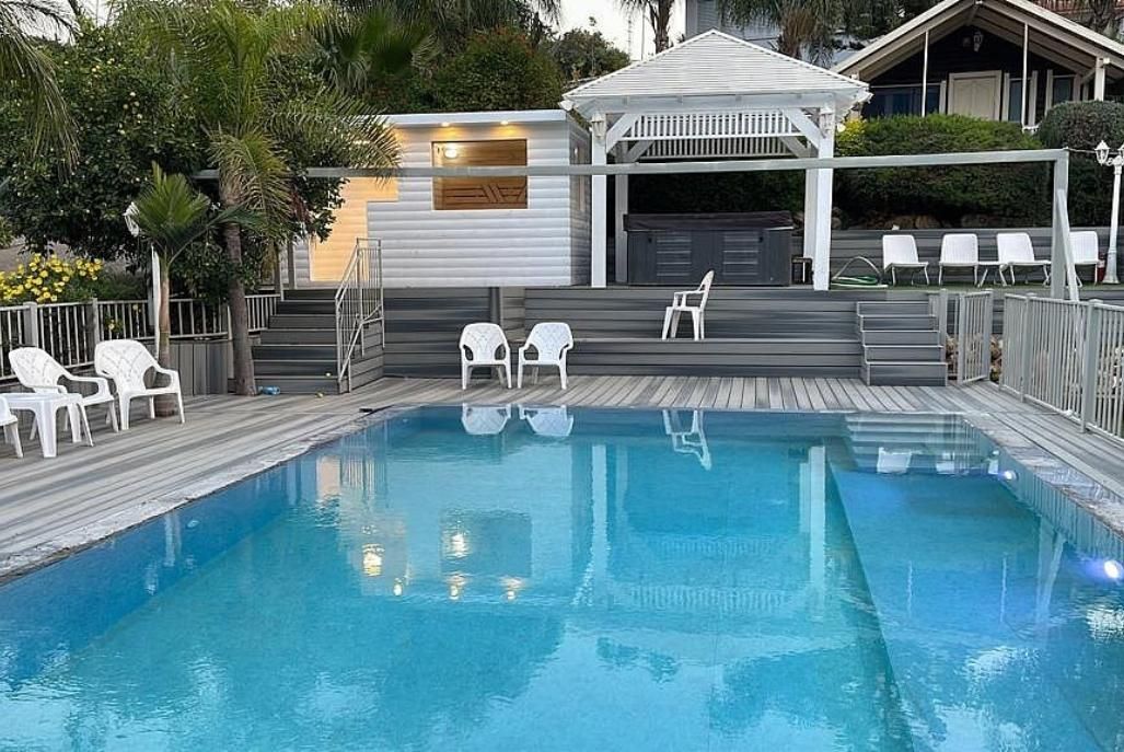 85970 מתחם חיצוני, אחוזת אופוריה, צימר  בשזור צימרים - Zimer 4 U