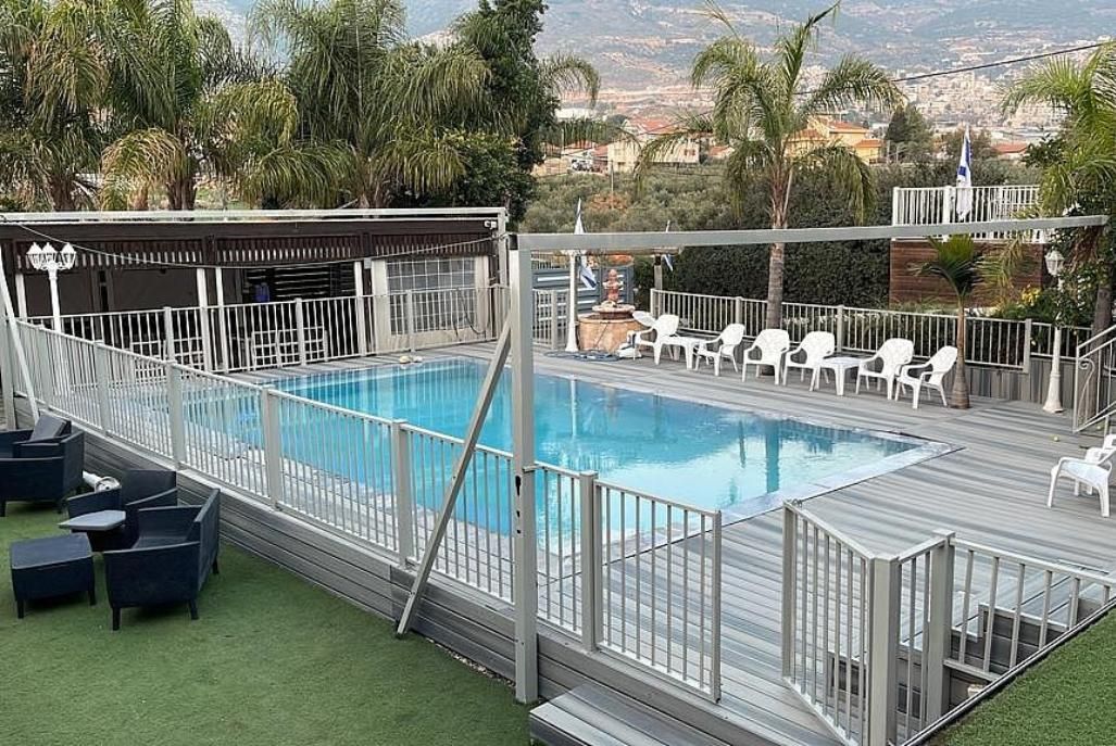 85979 מתחם חיצוני, אחוזת אופוריה, צימר  בשזור צימרים - Zimer 4 U