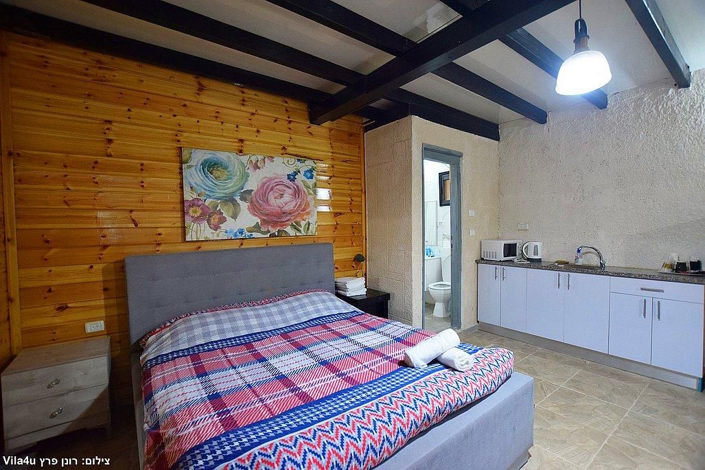 86492 גלריה כללית, נווה הרים, צימר  בנטועה צימרים - Zimer 4 U