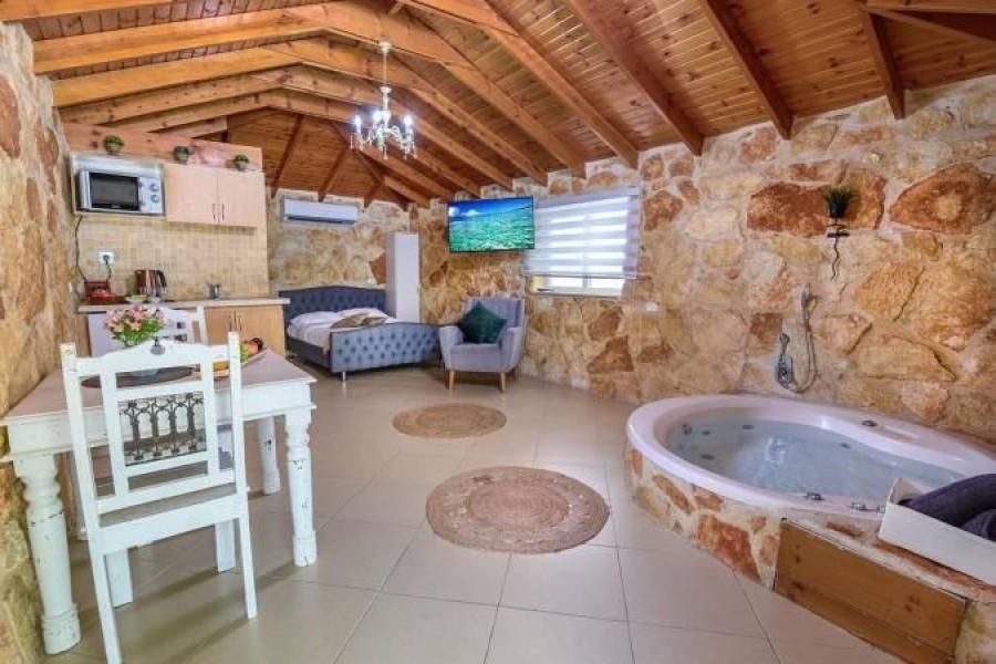 88131 כללי, אבן החלומות, צימר  בטפחות צימרים - Zimer 4 U