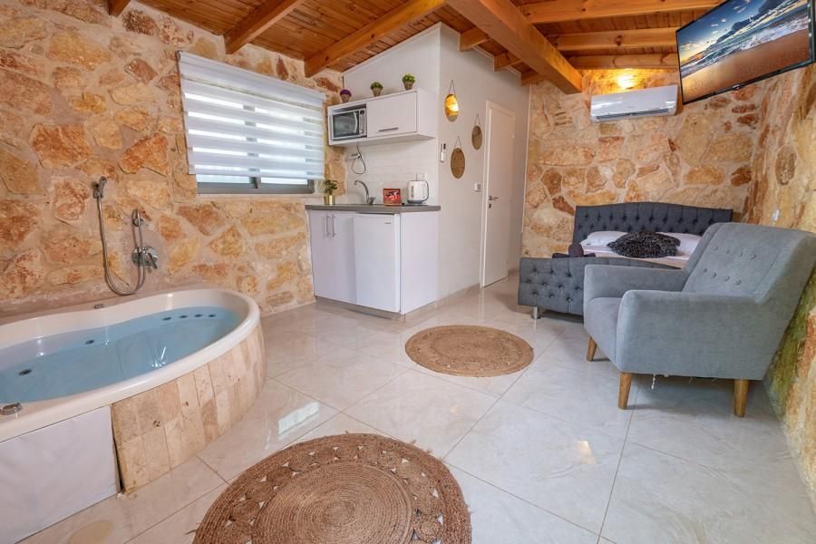 88133 כללי, אבן החלומות, צימר  בטפחות צימרים - Zimer 4 U