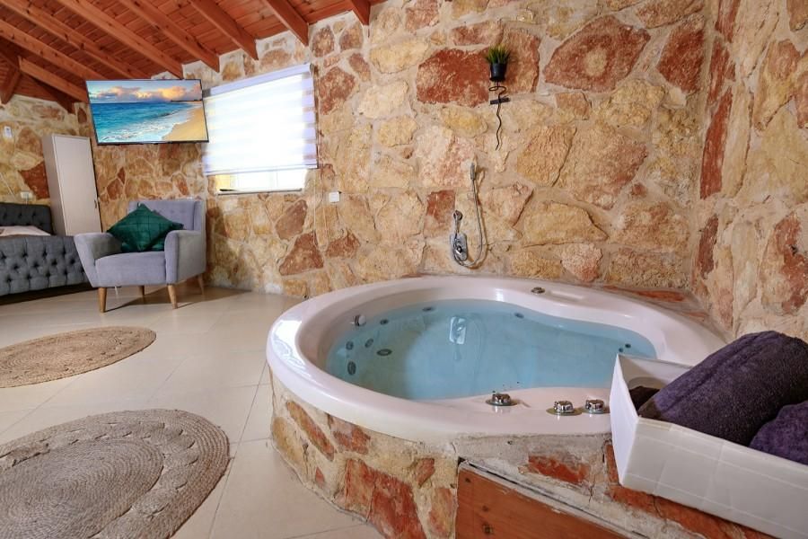 88142 כללי, אבן החלומות, צימר  בטפחות צימרים - Zimer 4 U